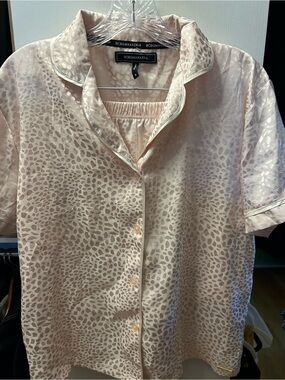 BCBGMaxAzria M Pink Satin Short-Sleeve Leopard Lounge Pajama Short Set NWOT